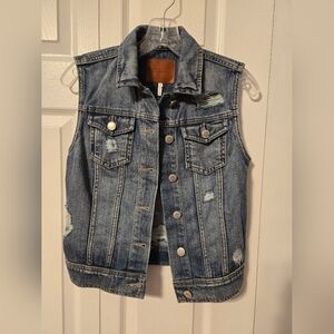 Greywire Distressed Denim Vest, size XS.